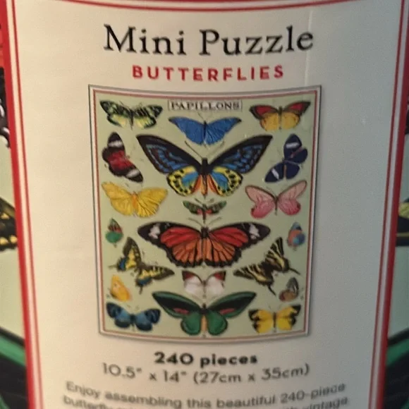 Papillons Butterflies Mini Puzzle 240 pieces -Red and Cream background - Picture 2 of 12